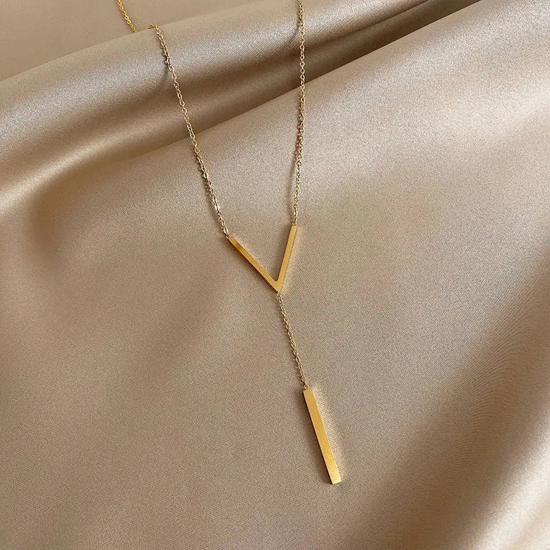 V-shaped Necklace