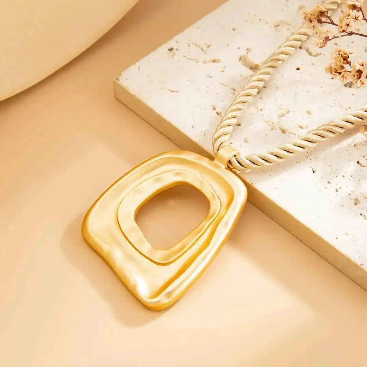 Heavy geometric necklace